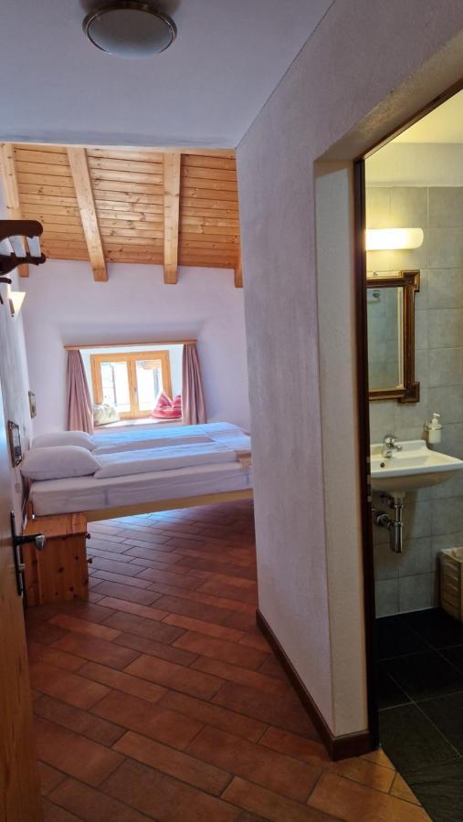 Bed and Breakfast Weisses Kreuz - Crusch Alva à Samedan Extérieur photo