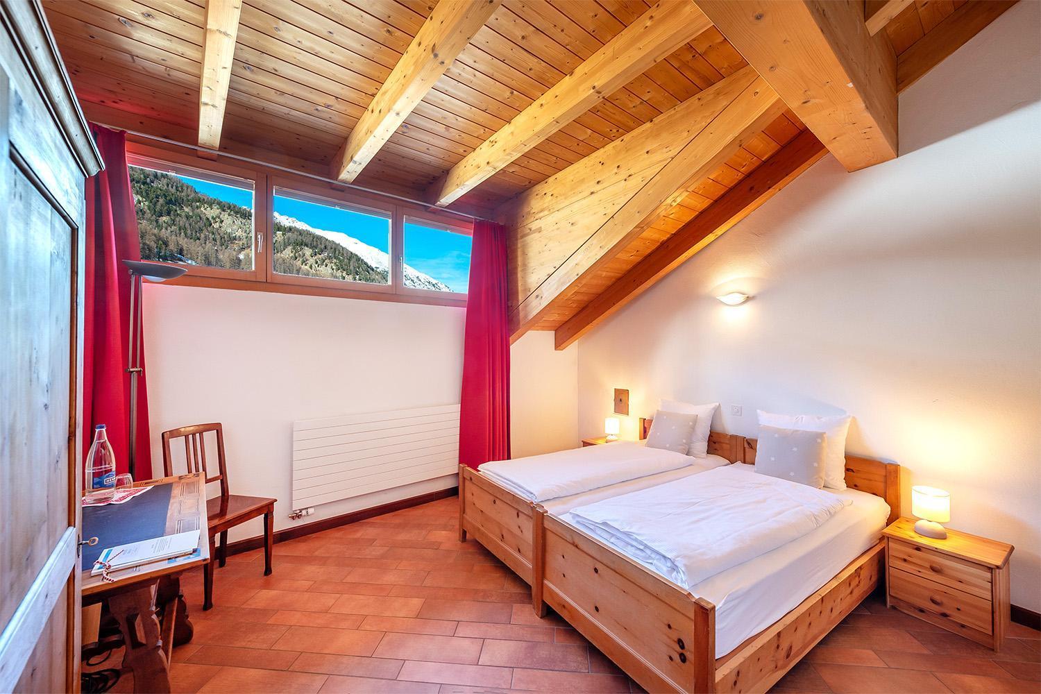 Bed and Breakfast Weisses Kreuz - Crusch Alva à Samedan Extérieur photo